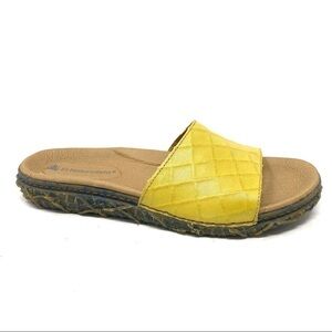 El Naturalista 5502 Redes slide sandals mustard